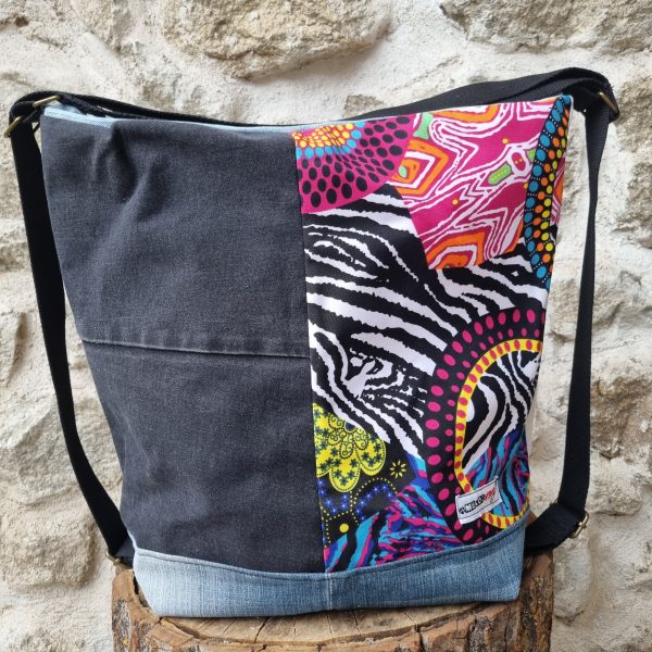 Foto desde la parte delantera de la Tote-Mochi 2.0