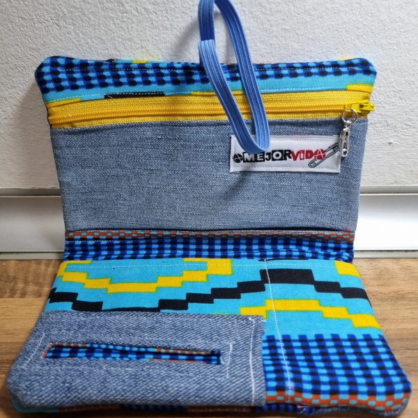 Foto de la Ta-Vaquera étnica abierta por dentro