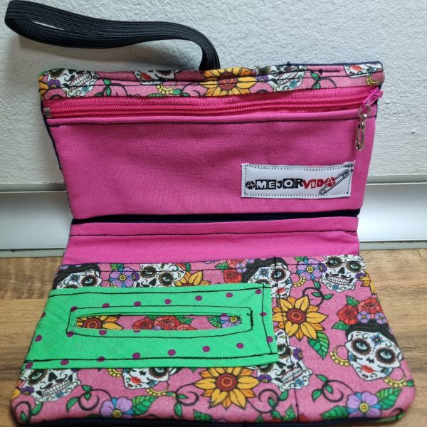 Foto de la Ta-Vaquera catrinas Vs. lunares abierta por dentro