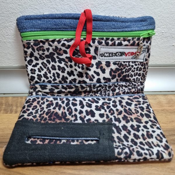 Foto de la Ta-Vaquera Leopardo Claro abierta por dentro