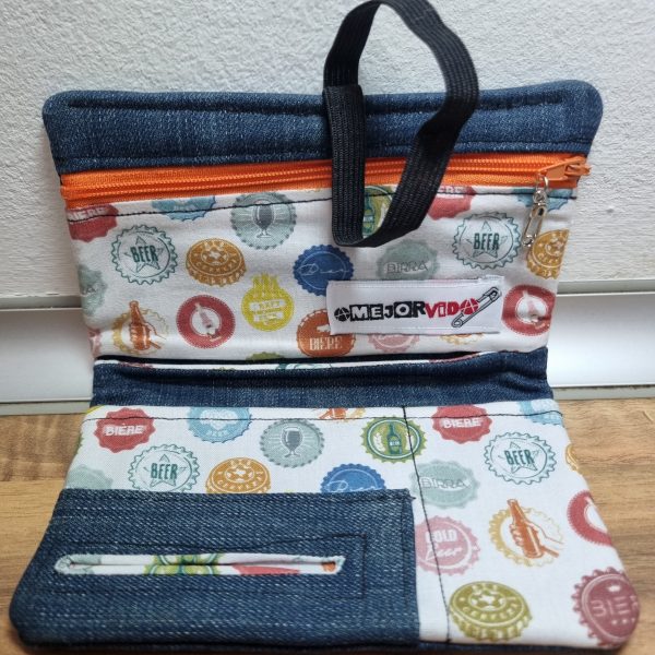 Foto de la Ta-Vaquera chapas Cerveza abierta por dentro