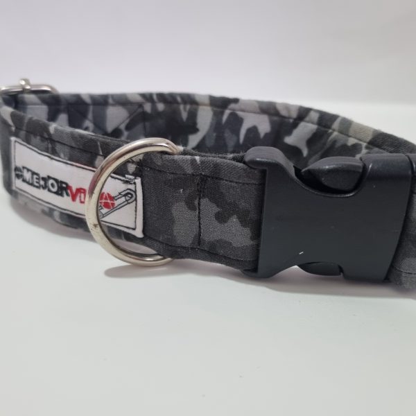 Foto del collar de perro camuflaje gris
