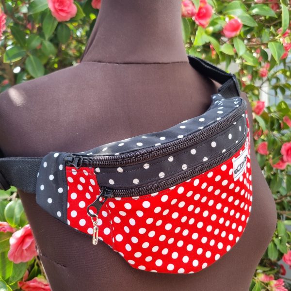 Foto de la parte delantera de la riñonera retalera