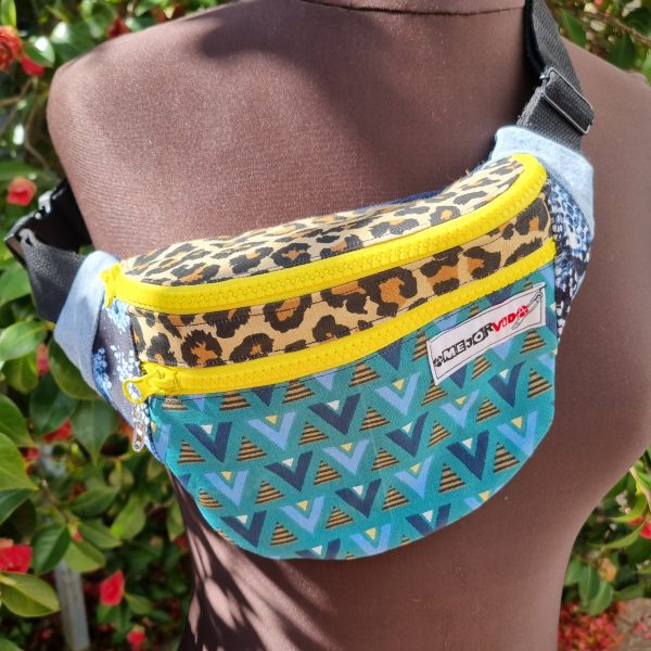 Foto de la parte delantera de la riñonera retalera