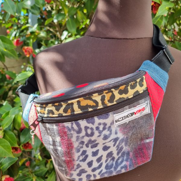 Foto de la parte delantera de la riñonera retalera