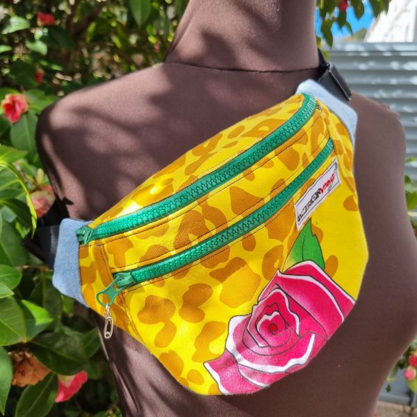 Foto de la parte delantera de la riñonera retalera