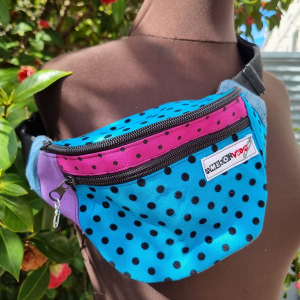 Foto de la parte delantera de la riñonera retalera