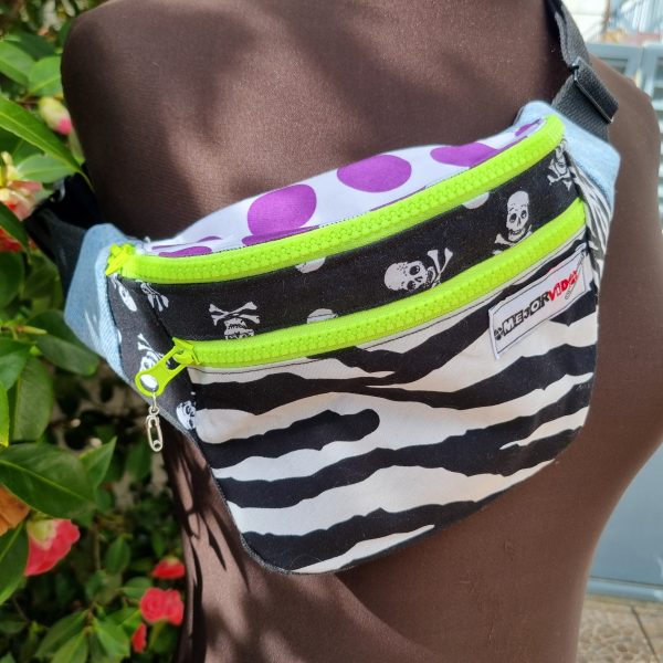 Foto de la parte delantera de la riñonera retalera