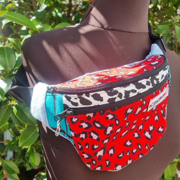 Foto de la parte delantera de la riñonera retalera